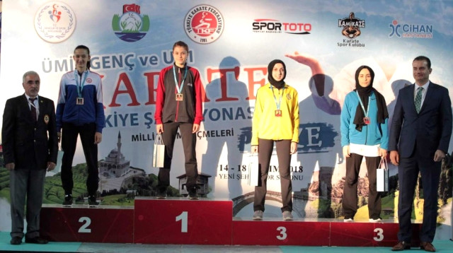 Üniversiteli Esra Türkiye Şampiyonu Oldu