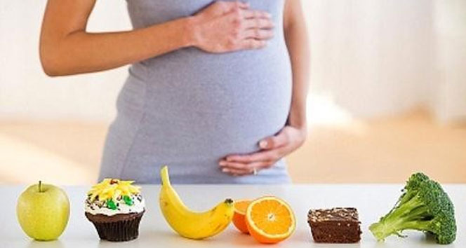 11 haftalık gebelik ve 11 haftalık bebek ile ilgili doktorlar bilgi veriyor