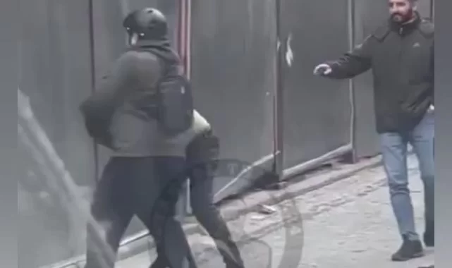 İstanbul’da scooter sürücüsü ile yaya kavga etti, çevredekiler ayırdı