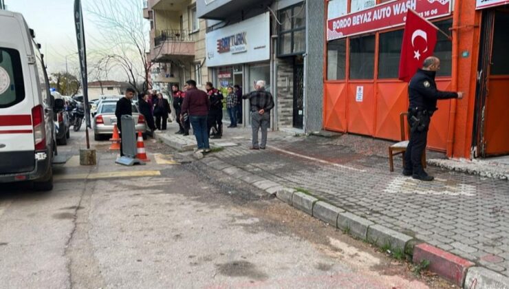 Alacak Verecek Hengamesinde Arkadaşını Bıçaklayarak Öldürdü