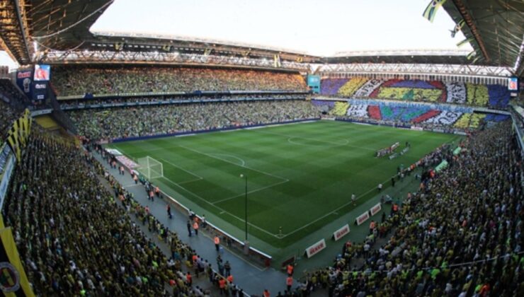Fenerbahçe’nin statta yapacağı o değişikliğe taraftardan reaksiyon geldi! “Önce orta saha alın”