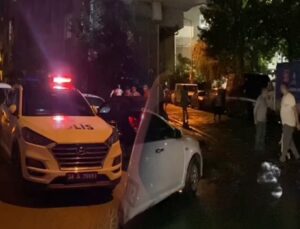 Kuyumcuyu vurup 1 kilo altını çaldılar!