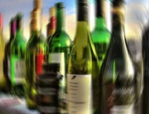 İstanbul’da 2 kişi uydurma içkiden ömrünü yitirdi