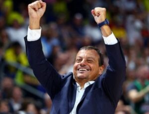 Ergin Ataman yeniden kazandı