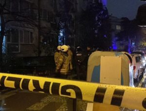 Beşiktaş’taki 4 katlı bina sabaha karşı alevlere teslim oldu