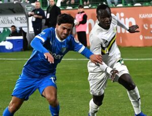 Bodrum’da 2 penaltı ve 1 kırmızı kart çıktı: Kazanan Esenler oldu