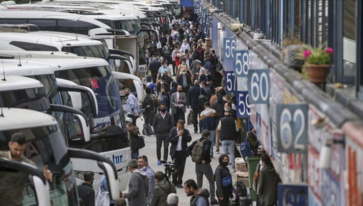Bayram kapıya dayandı bilet fiyatları uçtu: Yurttaşa memlekete gitmek de zahmet oldu