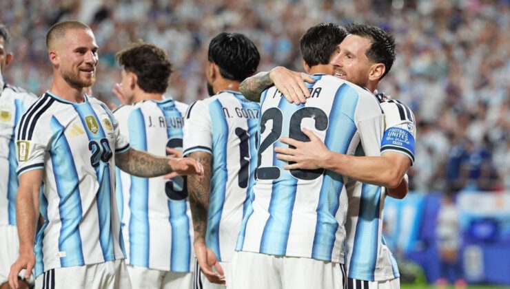 39’luk Messi Dünya Kupası’na göz kamaştırıcı bir başlangıç yaptı