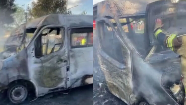 Diyarbakır’da seyir halindeki minibüs yanarak kullanılamaz hale geldi