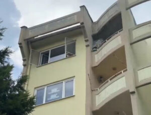 Kütahya’da 6 katlı apartmanın asansör dairesinde yangın
