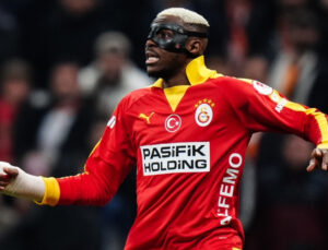 Osimhen’den gelen telefonu resmen açıkladılar: Transfere ikna oldu Galatasaray’a imzayı attı